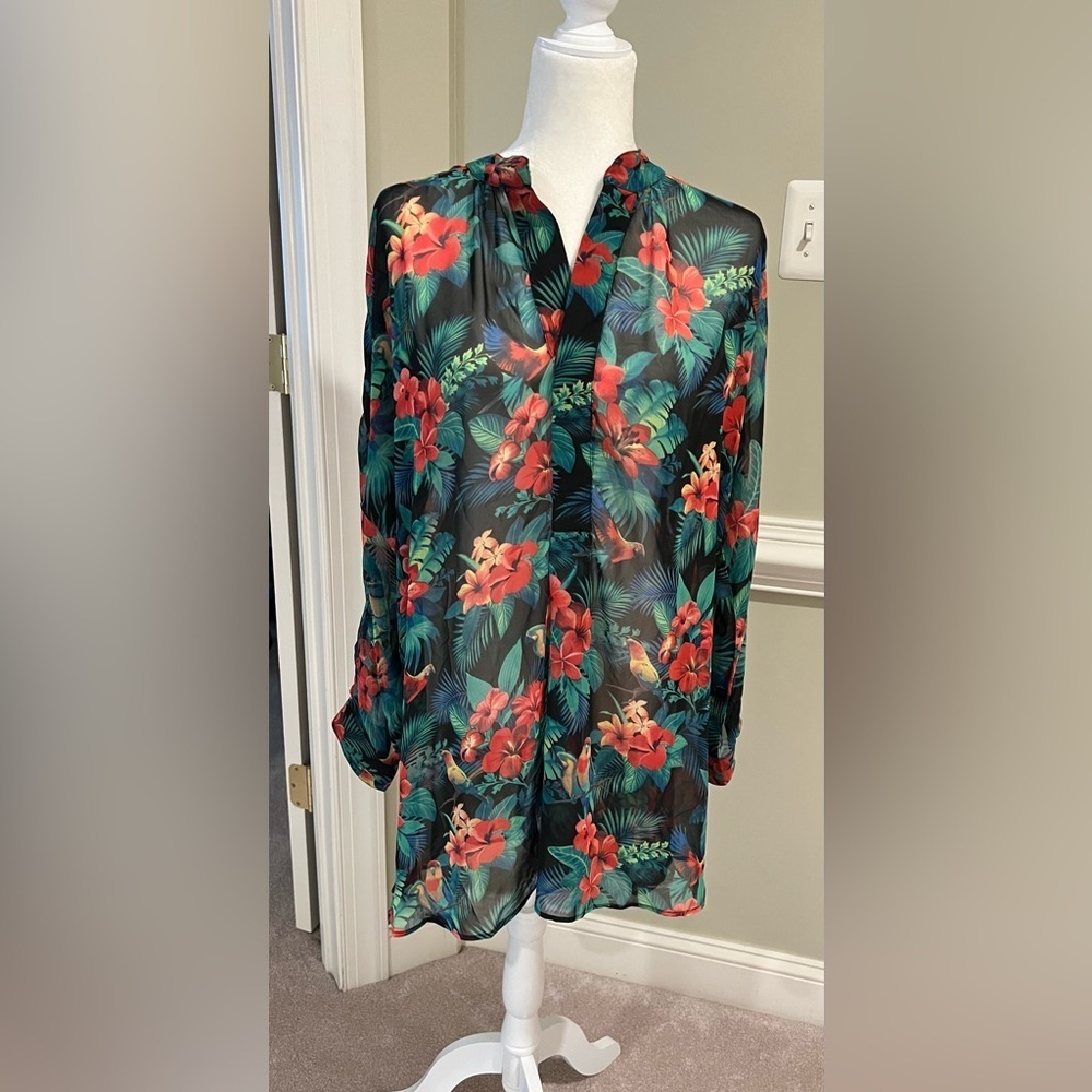 Tommy Bahama Black Floral Swim Coverup, NWOT, L (marked S/P). See measurements